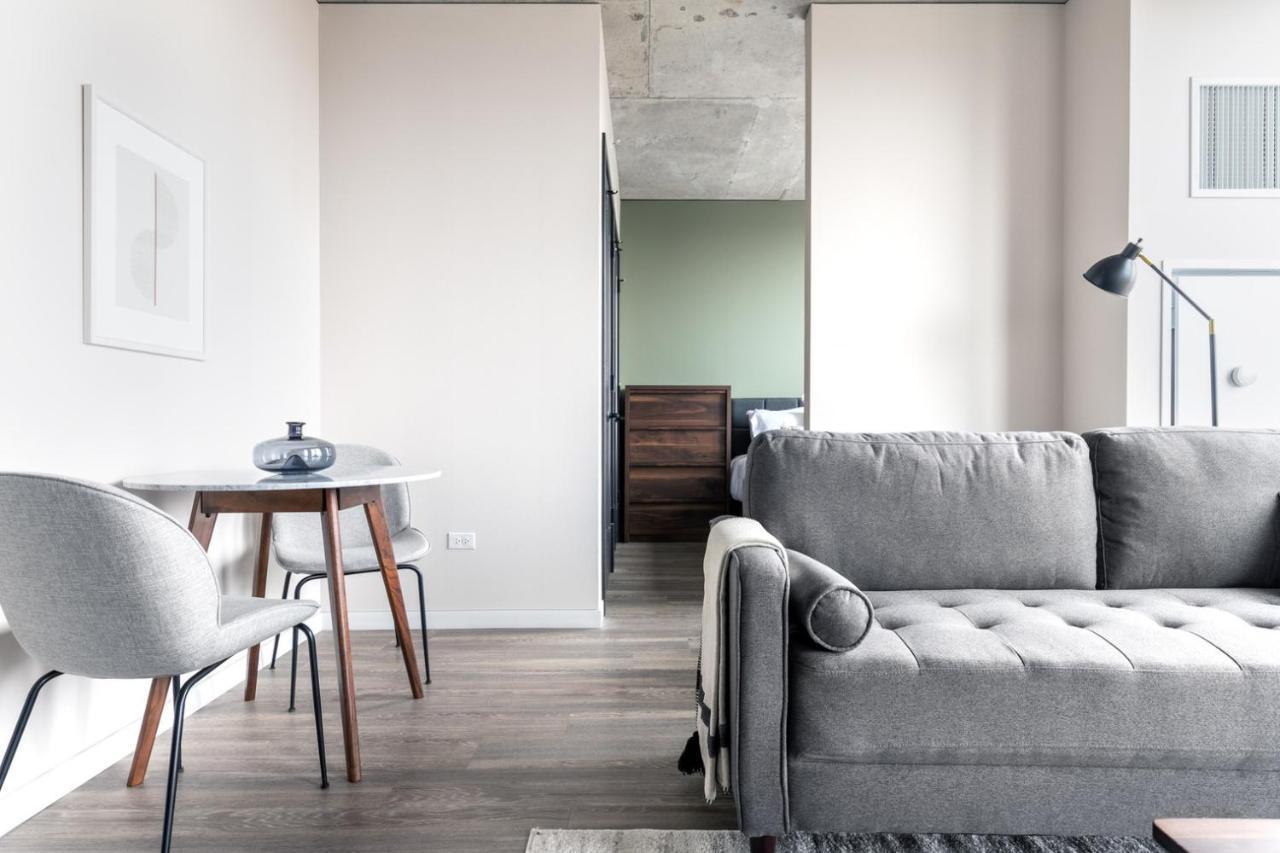 W Loop Studio W Pool Gym Nr Restaurant Row Chi-283 Chicago Extérieur photo